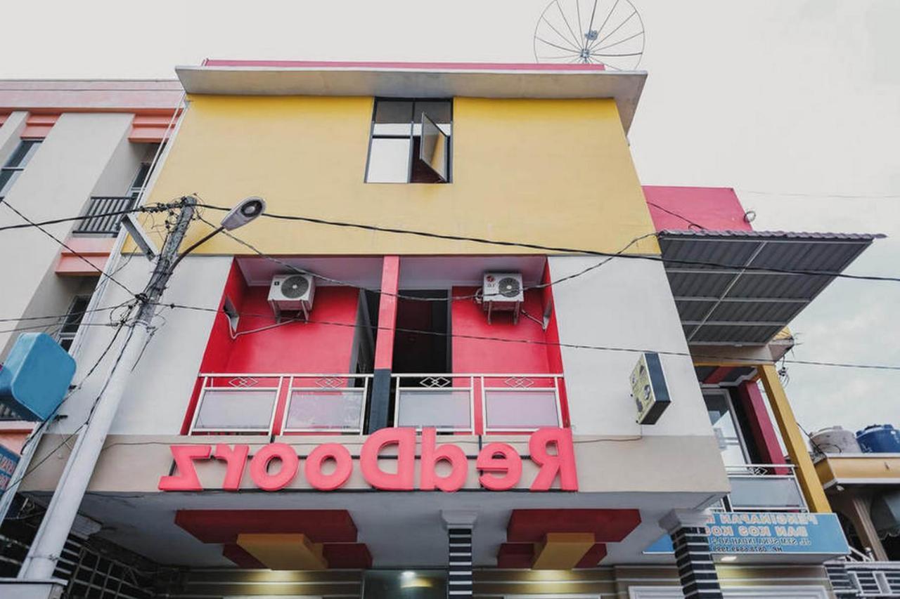 Reddoorz @ Jalan Stm Medan Otel Dış mekan fotoğraf