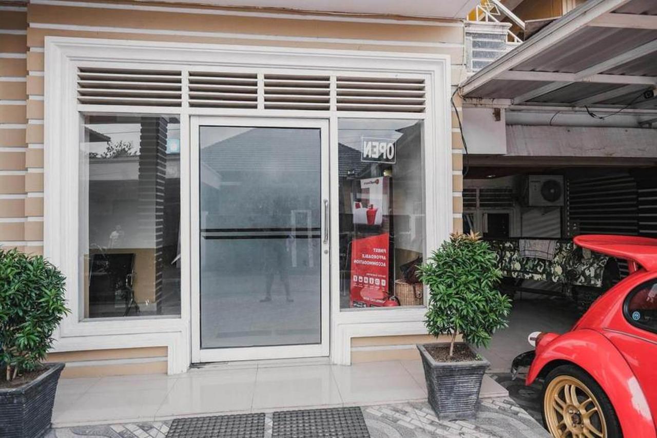 Reddoorz @ Jalan Stm Medan Otel Dış mekan fotoğraf